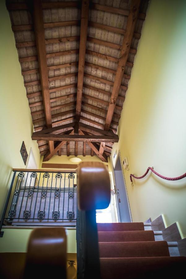 B&B Palazzo Mestichelli Boutique Palace Monteprandone Exterior photo
